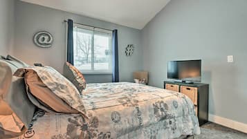 3 bedrooms, iron/ironing board, Internet, bed sheets