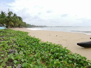 Beach - Deluxe Family Room by Mars Hotel Tangalle (Tangalle)