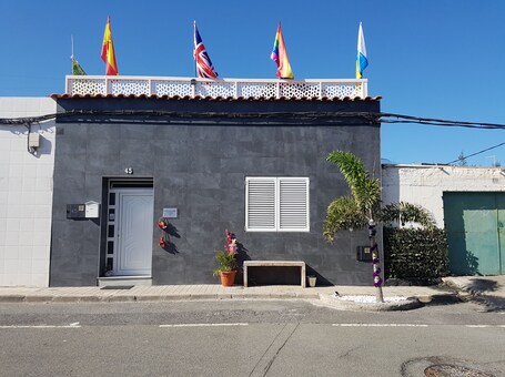Fachada de la propiedad
