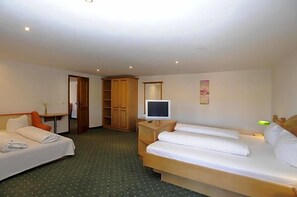 Room - Hotel Ochsen (Friesenheim)