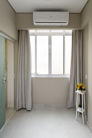 Apartment, Non Smoking | Air conditioning - Omar do Rio - RP404 (Rio de Janeiro)