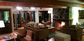 Fireplace - Bambulodge (Pucón)