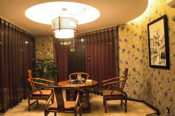 Dining - Crowne International Business Hotel (Shiyan)