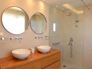 Villa, 6 Bedrooms, Private Pool | Bathroom | Shower, free toiletries, hair dryer, slippers - Villa Marina-Luxury Villa with Private Pool (Marathon)