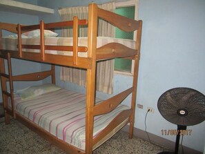 Shared Dormitory, Mixed Dorm, Private Bathroom (8 beds)
