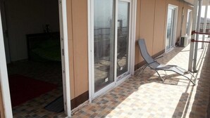 Unclassified image, 2 of 15, button - Arta Hotel de la Paix (Arta)
