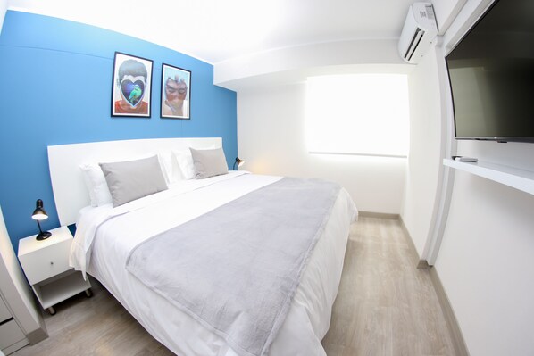 Premium bedding, down duvets, in-room safe, blackout curtains