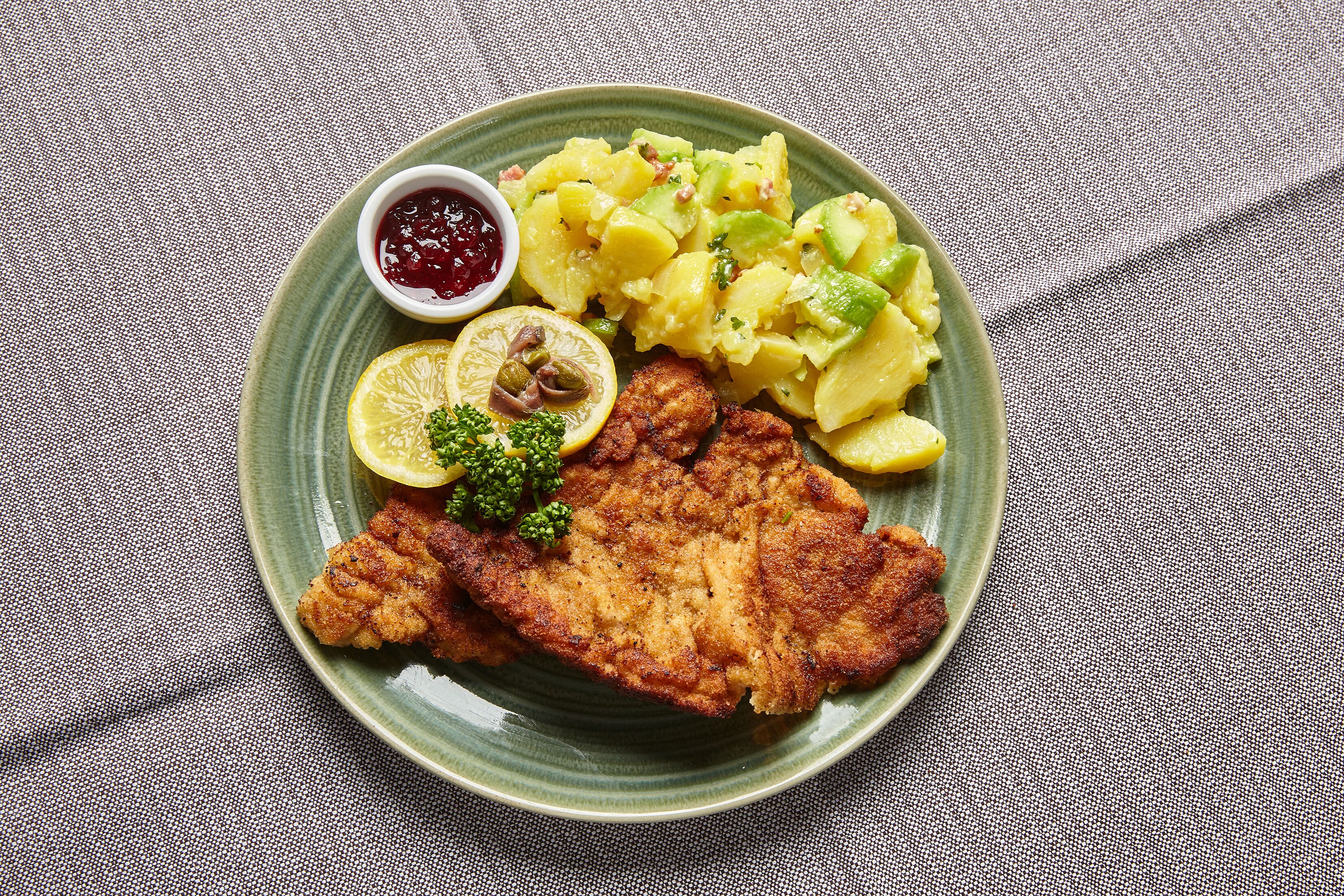 lunch and dinner served