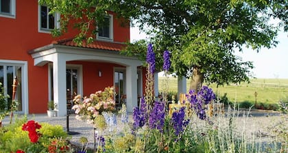Weinhof am Nussbaum