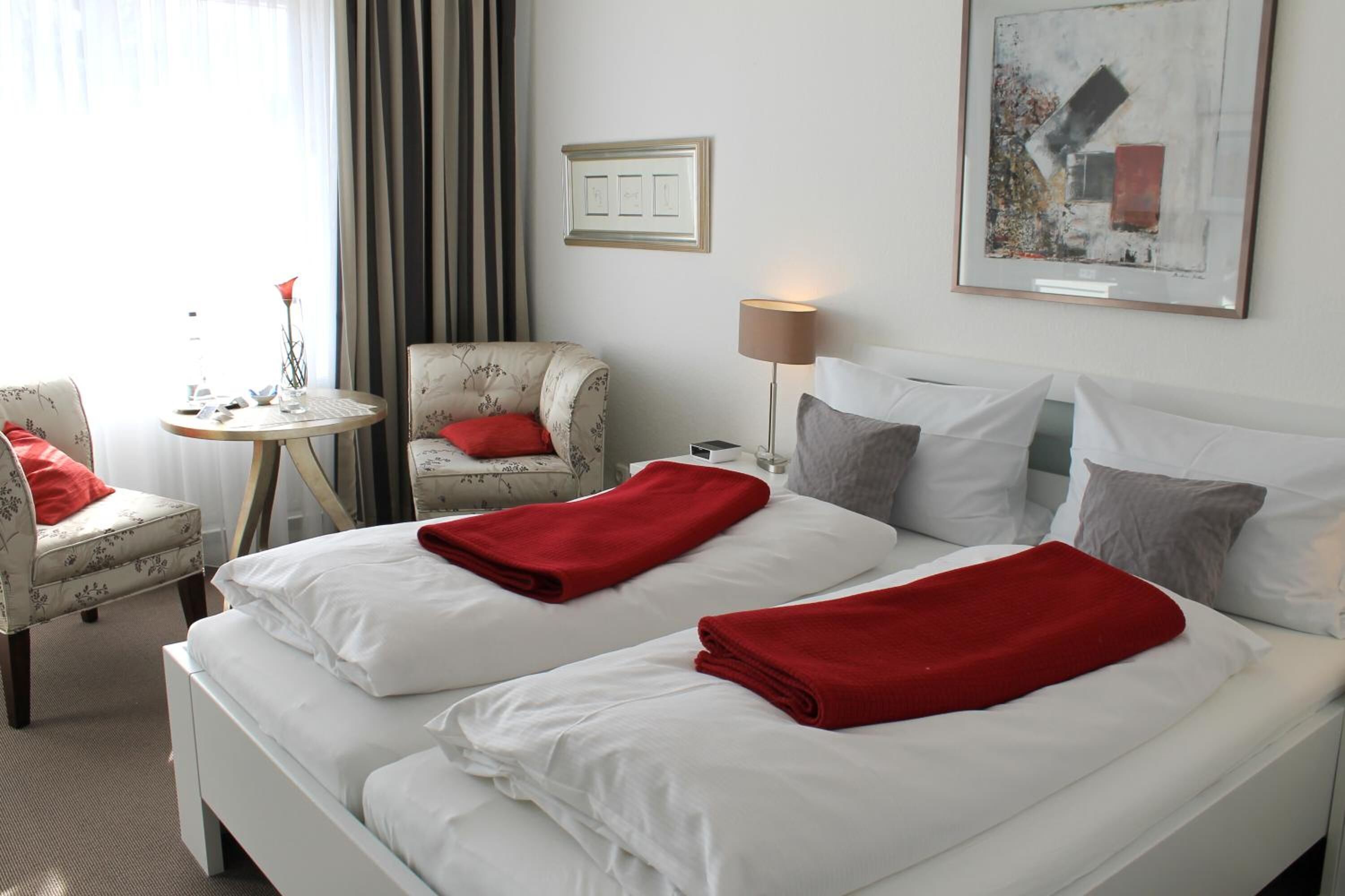 minibar, in-room safe, individually furnished, desk