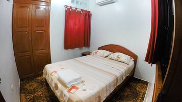 Apartment, 2 Bedrooms | Free WiFi, bed sheets