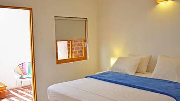 Standaard tweepersoonskamer, 1 queensize bed, niet-roken | Een kluis op de kamer, gratis wifi, beddengoed