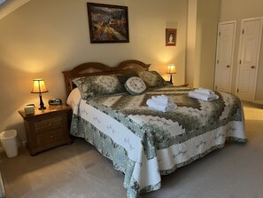 3 slaapkamers, een bureau, een strijkplank/strijkijzer, gratis wifi