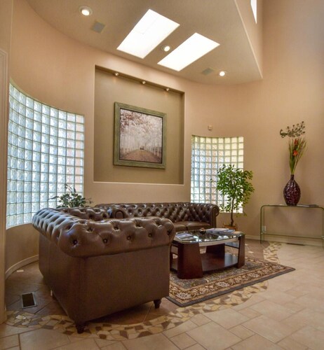 MAJESTIC LUXURY IN THE ABQ FOOTHILLS!!