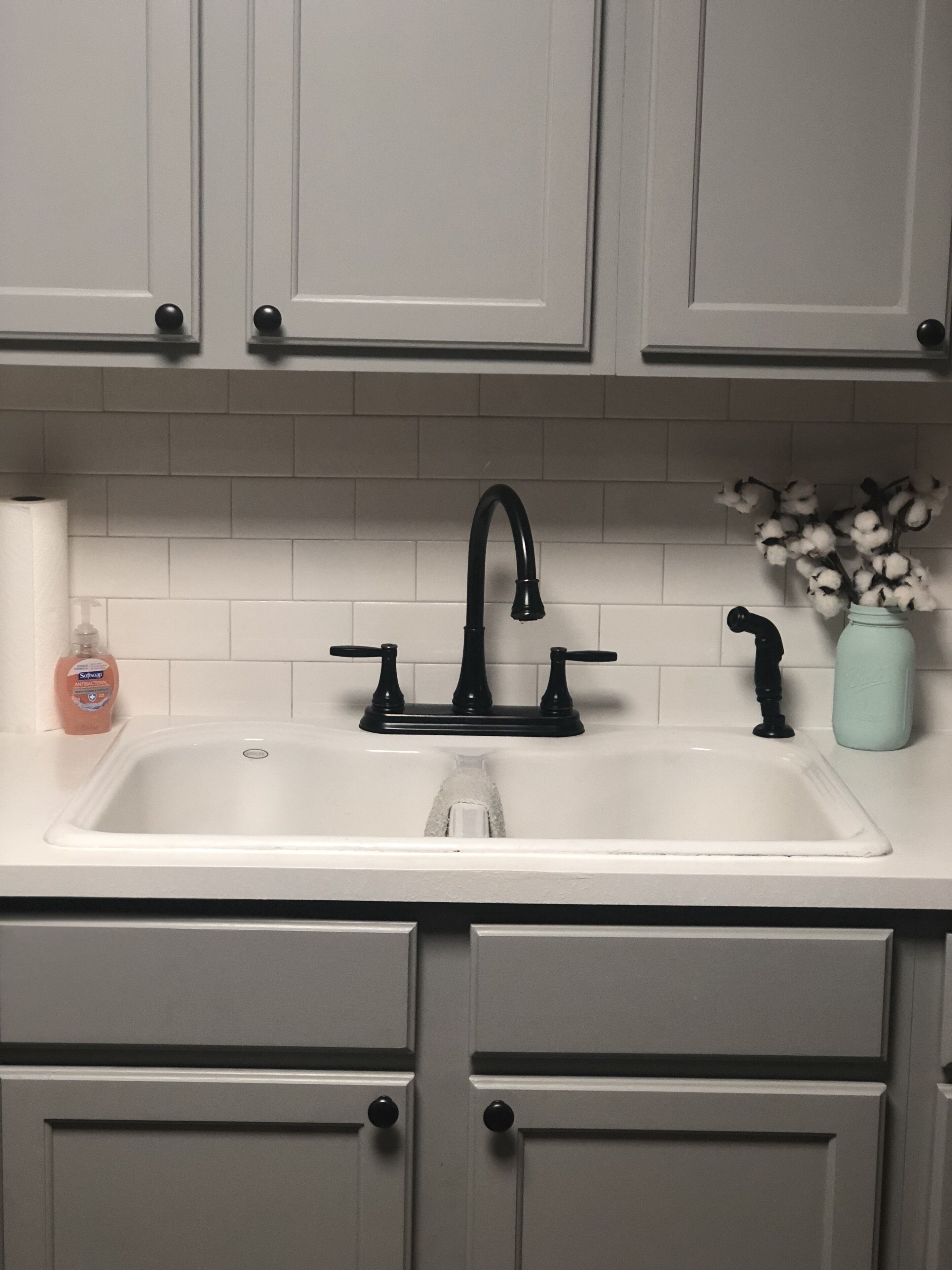 Newly renovated Farm-house within mins from Grand Park. Sleeps over 13!
