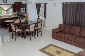 Interior - Tropical Luxury Dreams Ocho Rios (Ocho Rios)