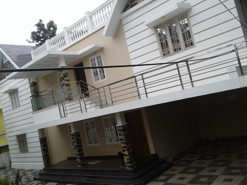 Posh home in a silent and calm residential area so close to city