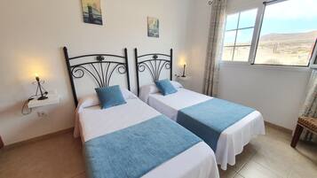 2 slaapkamers, een kluis op de kamer, wifi, beddengoed