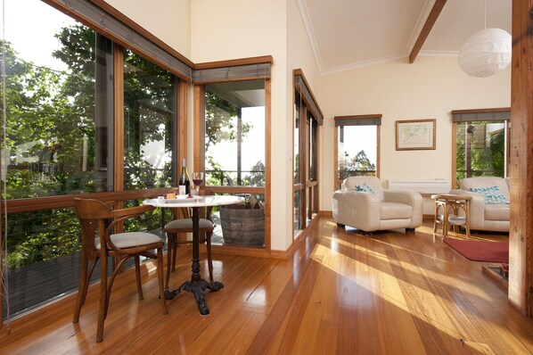 Interior - Lyrebird Cottages, Mountain Ash cottage, Relax in nature in the Yarra Valley. (Healesville, Mt Toolebewong)