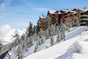 Exterior - Perfect family apartment in Arc 1950- mountain view, ski in/ski out.  (Bourg-Saint-Maurice)
