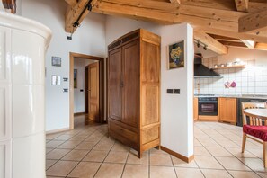 Kühlschrank, Ofen, Herdplatte, Geschirrspüler