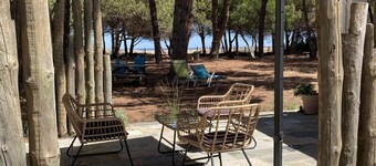 House seaside: lodging 3 ears