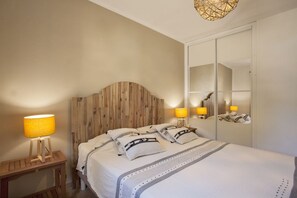 2 bedrooms, iron/ironing board, travel cot, free WiFi