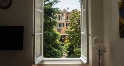 FĂŒr Albaro (ARBA), zwei Schritte von der Mitte, in der grĂŒnen historischen Ville genoves