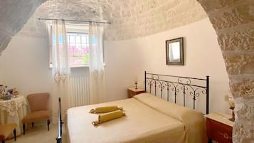 2 dormitorios, tabla de planchar con plancha, wifi gratis y ropa de cama