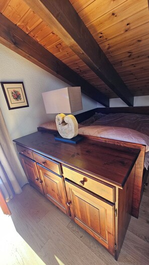 1 多间卧室、免费 WiFi、床单