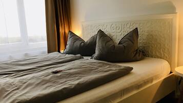 1 bedroom, travel crib, free WiFi, bed sheets