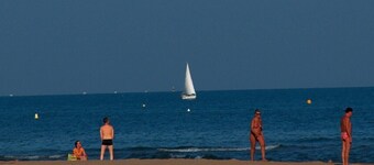 Lovely vacation home, just a few minutes from the beach, roof terrace with far-reaching views