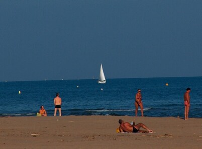 Lovely vacation home, just a few minutes from the beach, roof terrace with far-reaching views