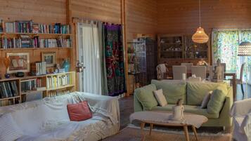 Télévision, lecteur de DVD, livres, médiathÚque