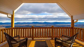 Brand new lodge for 14 with unbelievable 20 mile views from all 3 levels