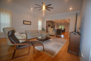 TV - Walking distance from  Augusta Nationals (Augusta)