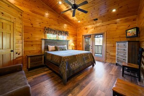 5 bedrooms, iron/ironing board, free WiFi, bed sheets