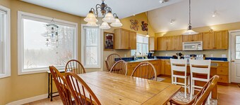 Dog-friendly home with enclosed yard - near Sunday River Resort