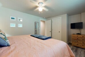 2 Schlafzimmer, Bügeleisen/Bügelbrett, Internetzugang, Bettwäsche