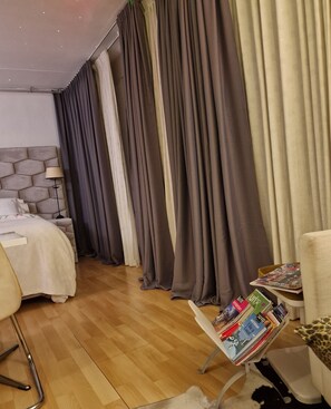 1 chambre, fer et planche à repasser, Wi-Fi, literie fournie