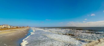 Oceanfront ocean view condo with private W/D & central AC - walk to everything
