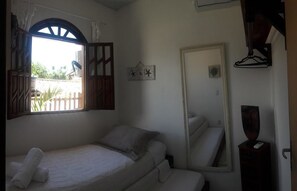 Family House, Multiple Beds, Non Smoking | Iron/ironing board, free WiFi, bed sheets - Casa da Vila (Mata de São João)