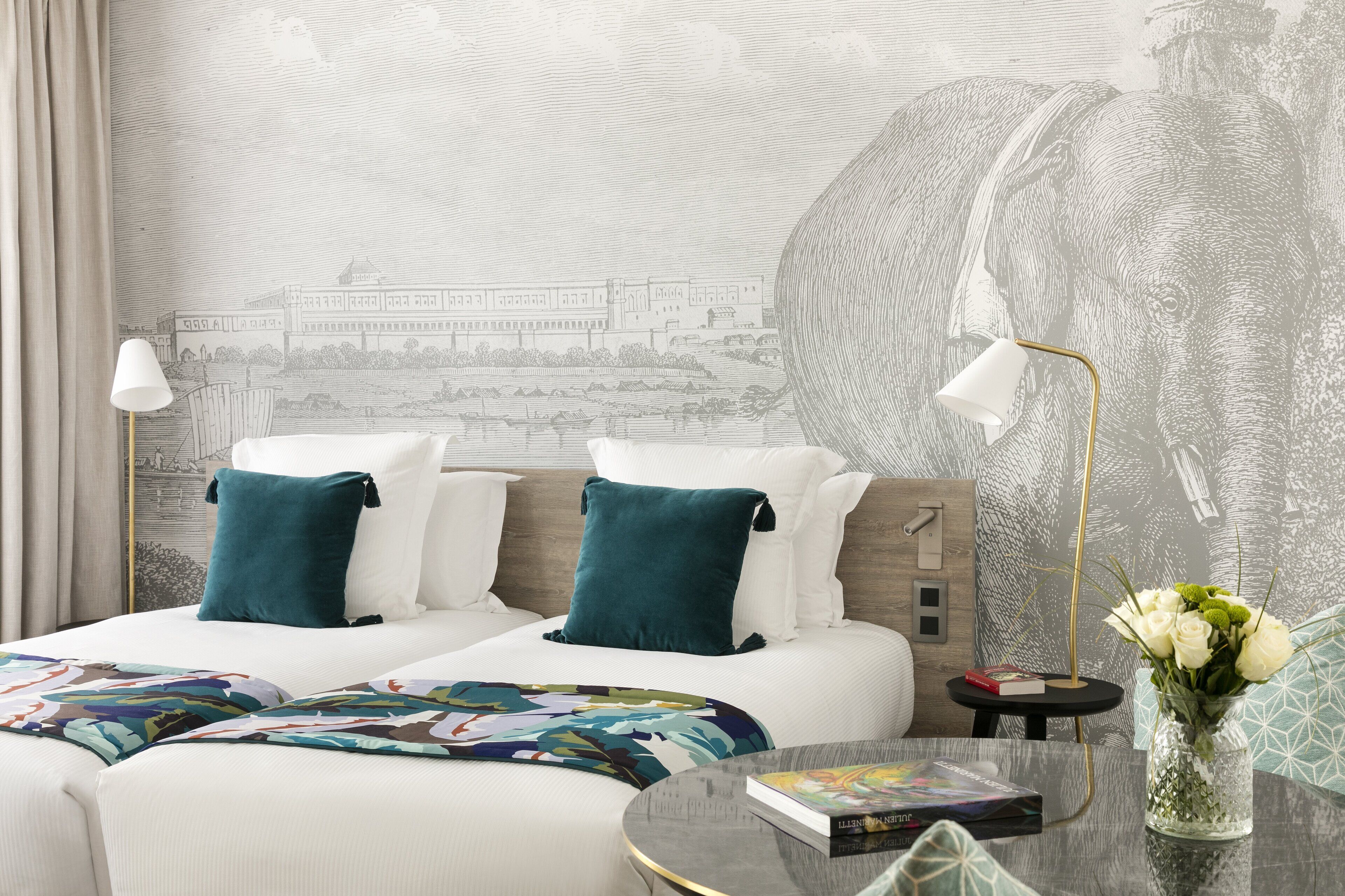 Cofres nos quartos, individualmente decorados