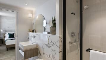 Shower, free toiletries, hair dryer, towels