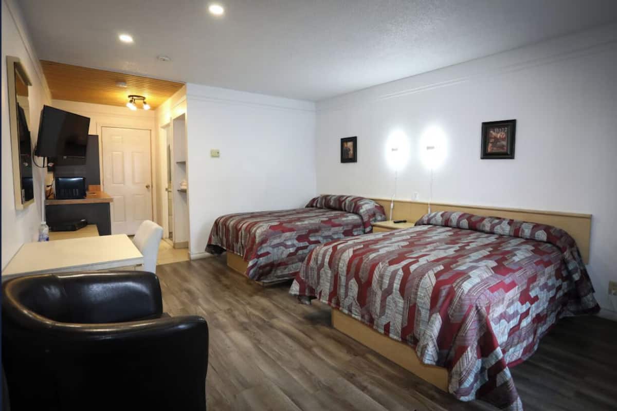 Habitación doble superior, para no fumadores | Escritorio, cortinas blackout, insonorización y wifi gratis