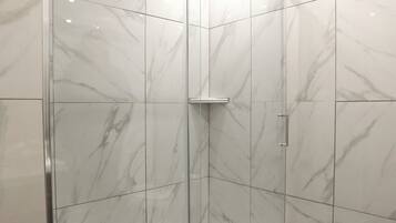 Chambre Double Familiale | Salle de bain