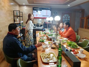 Lobby - Cheomseongdae House (Gyeongju)