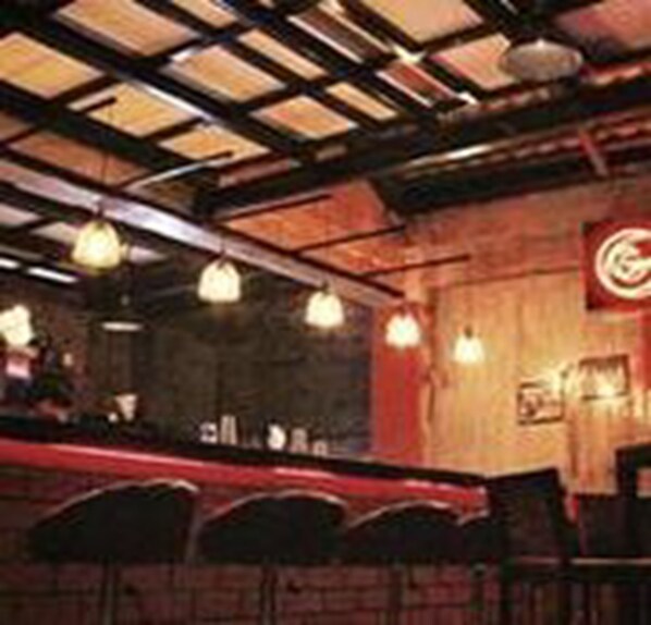 Bar (on property) - Lanmadaw Plaza Hotel China Town (Yangon)