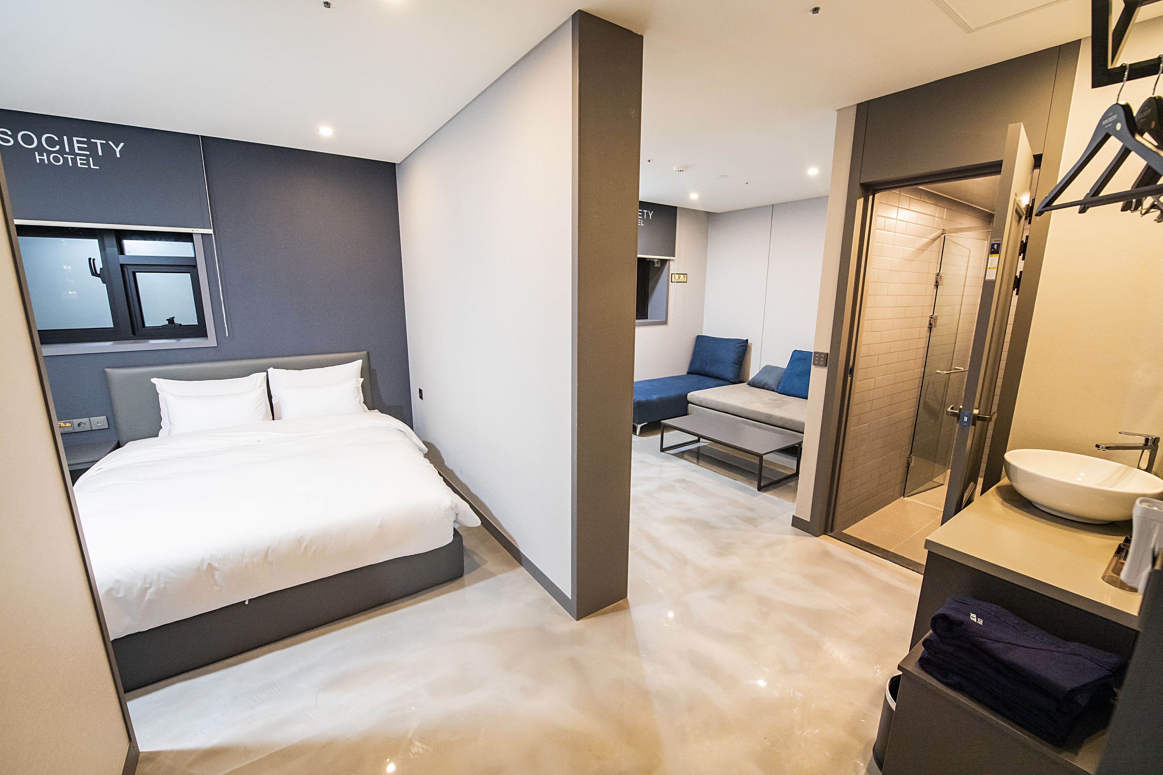 business quadruple room | premium bedding, free wifi, bed sheets, wheelchair access