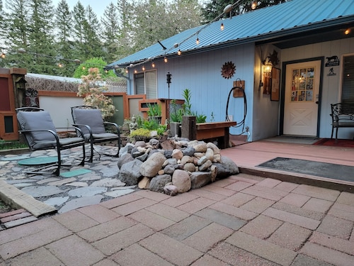 Cougar WA: n sydämessä. Uusittu.  Aiemmin Monfortin BNB